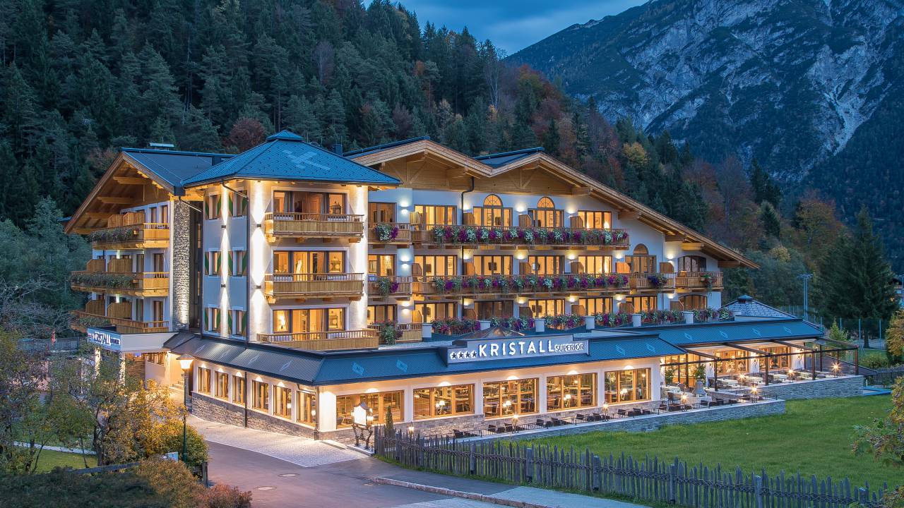Ansicht Verwöhnhotel Wellnesshotel für Erwachsene Kristall
