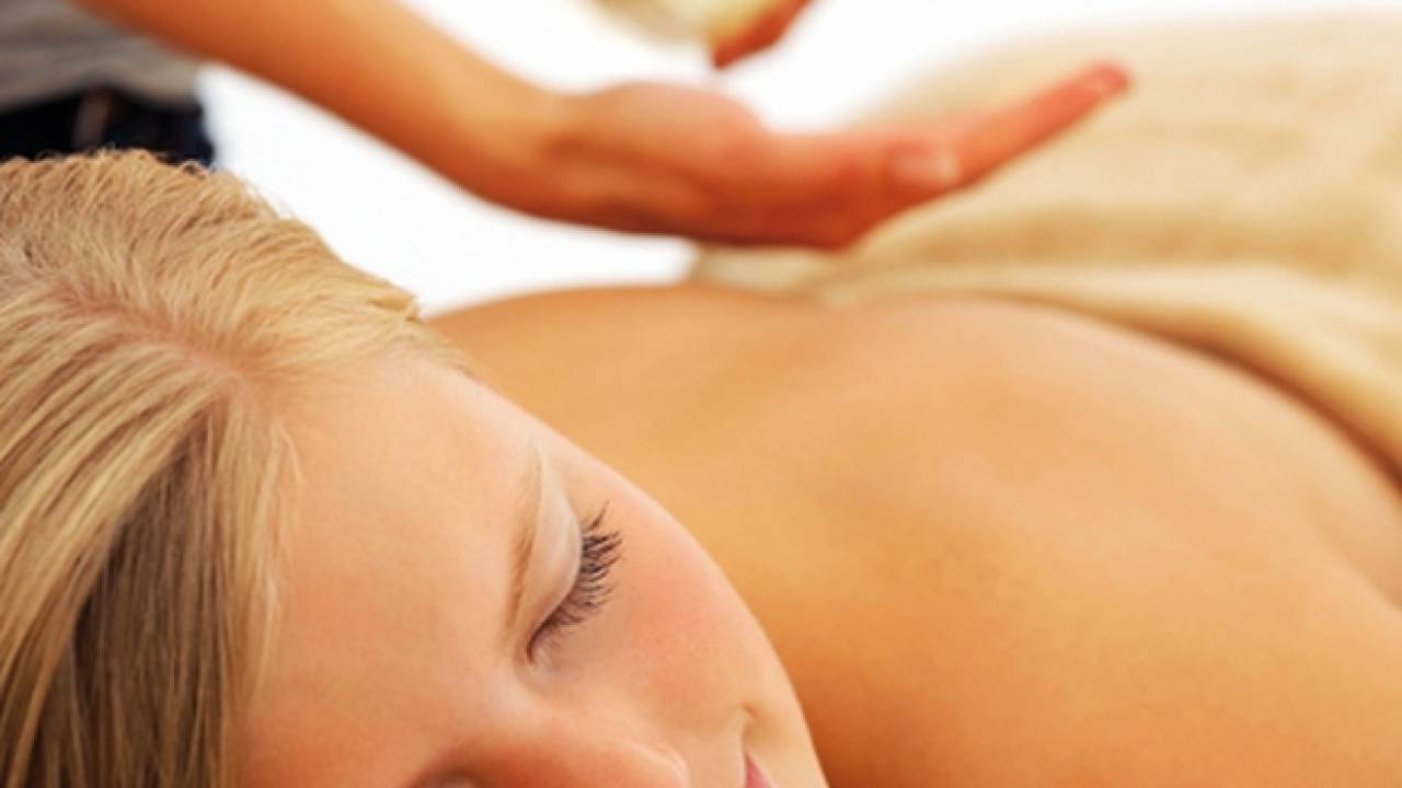 Öl-Massage im Verwöhnhotel Kristall in Pertisau am Achensee