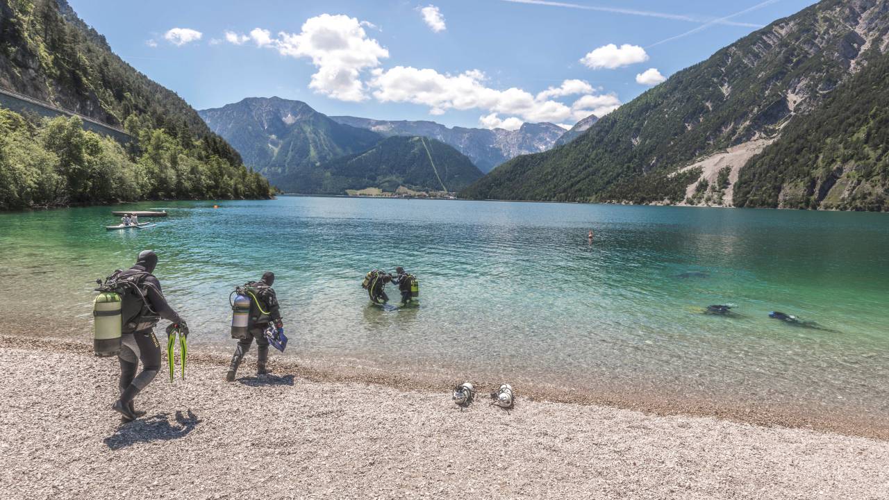 Tauchgang am Achensee