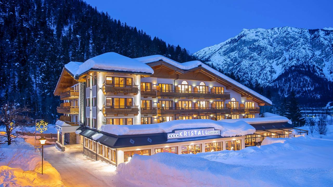 Ansicht Verwöhnhotel Wellnesshotel für Erwachsene Kristall