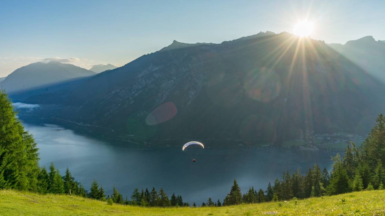 Gleitschirmfliegen am Achensee