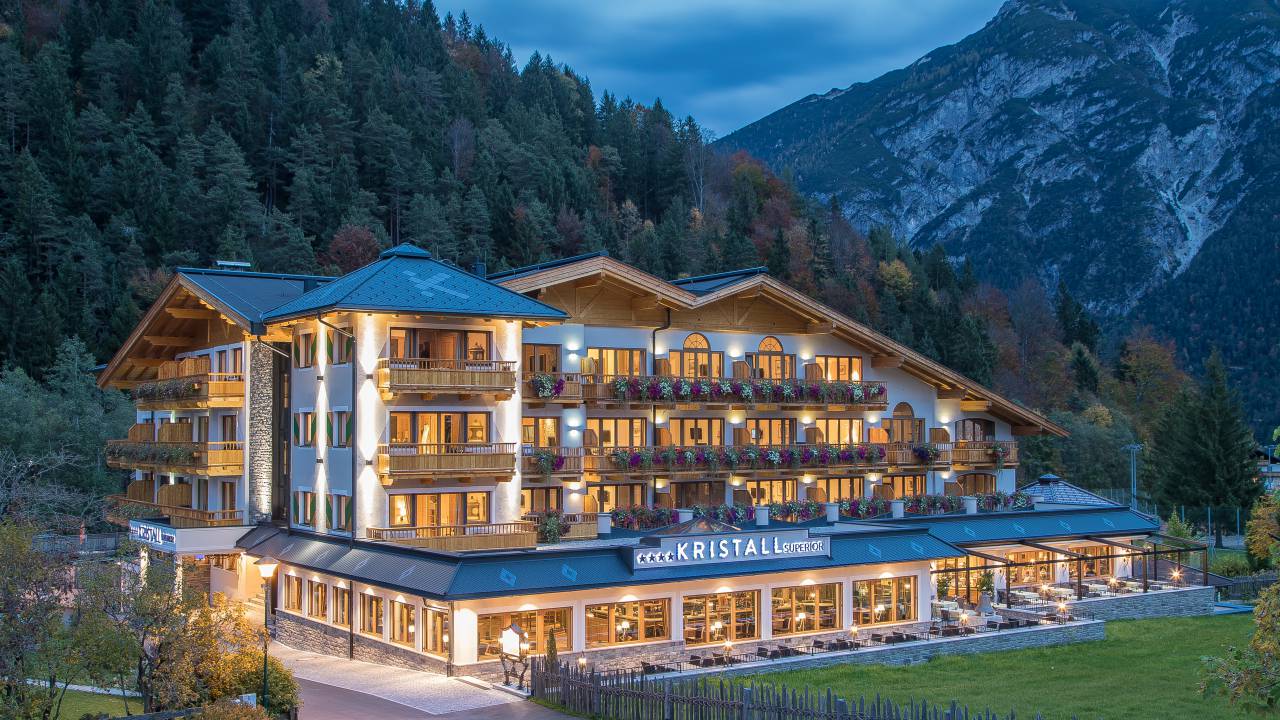 Ansicht Verwöhnhotel Wellnesshotel für Erwachsene Kristall